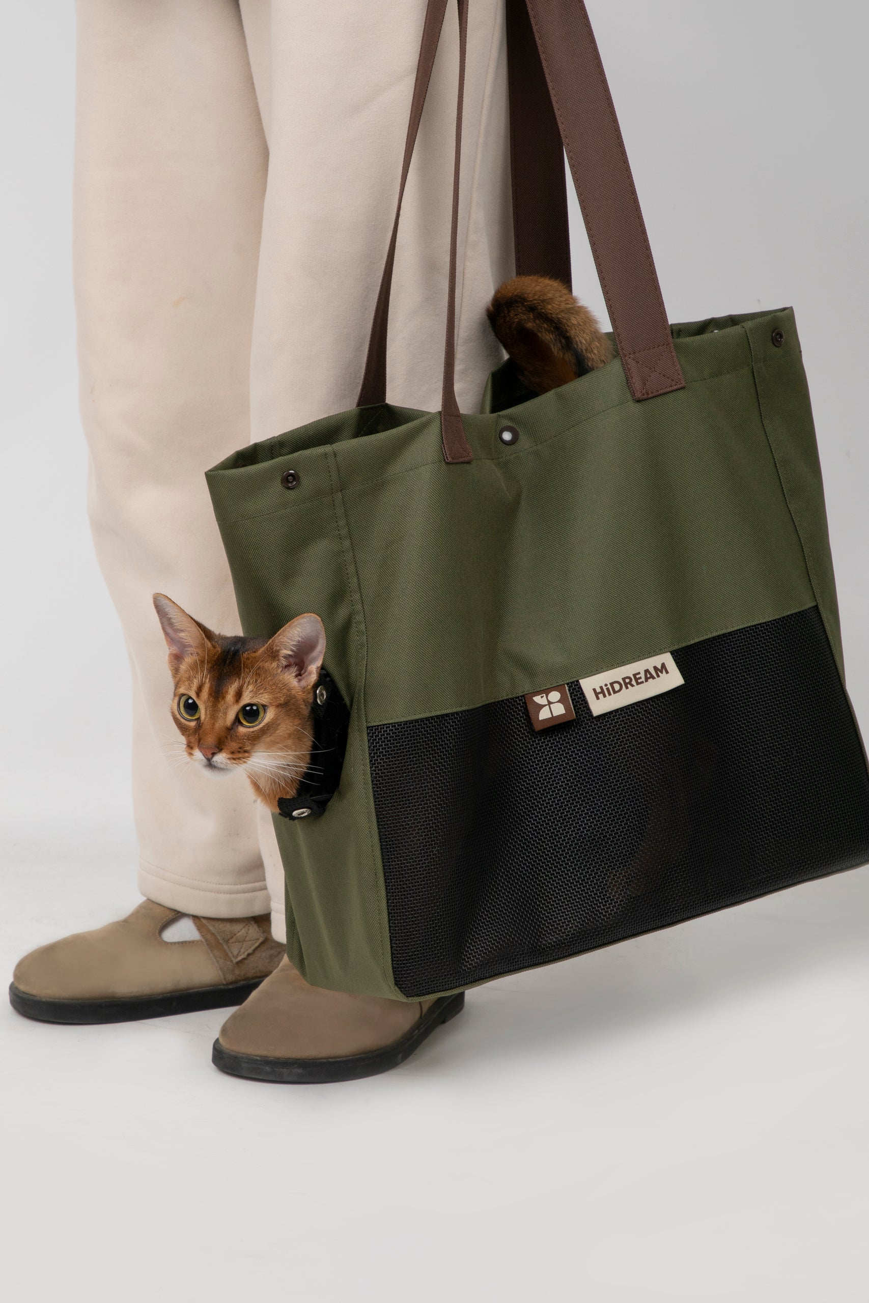 Color-Blocking Shoulder Pet Travel Bag
