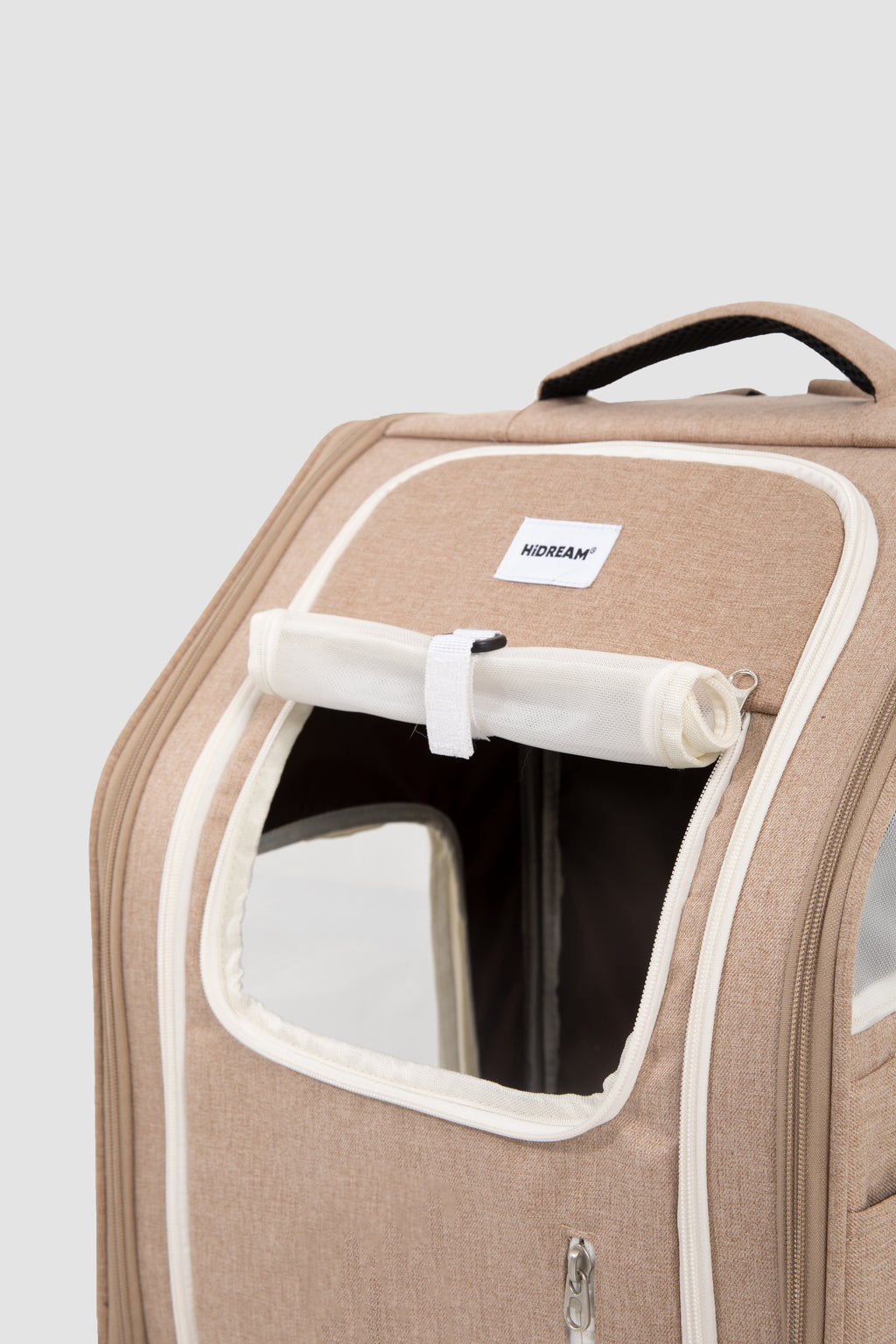Moving Castle Ultralight Pet Carrier Backpack